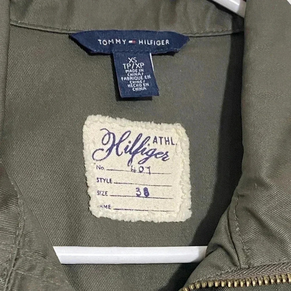 Vintage Y2K TOMMY HILFIGER army green cargo snap button zip up women’s jacket - Picture 2 of 5